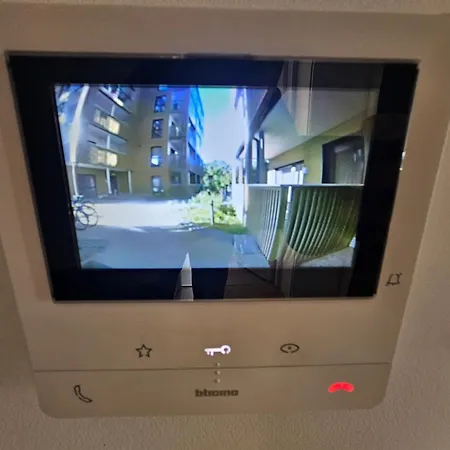 Lovely 1-bedroom With Parking Spot * Есхейм